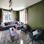 Semesterbostad Maison Les Planches *